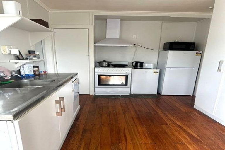 Photo of property in 58 Otumoetai Road, Judea, Tauranga, 3110