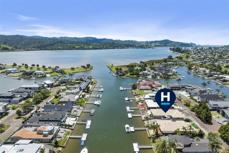 Photo of property in 131 Motu Capri, Pauanui, Hikuai, 3579