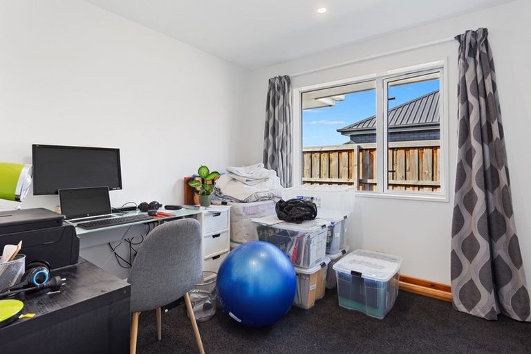 Photo of property in 10 Atap Place, Northwood, Christchurch, 8051