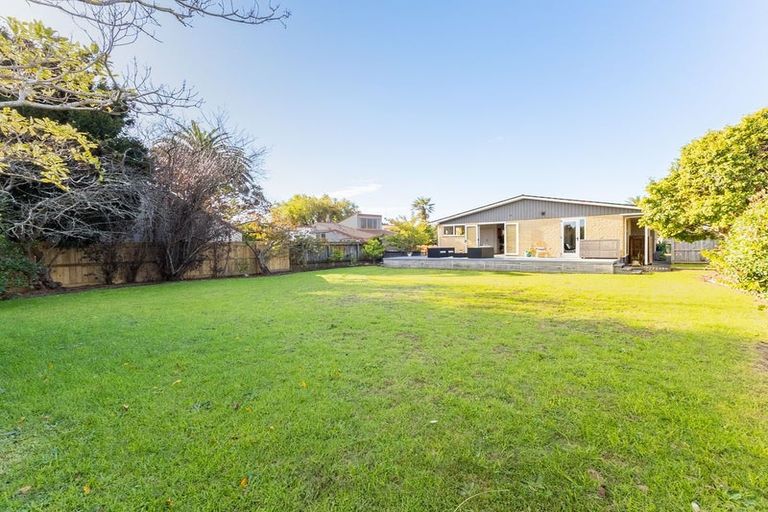 Photo of property in 49 Donovan Road, Paraparaumu Beach, Paraparaumu, 5032