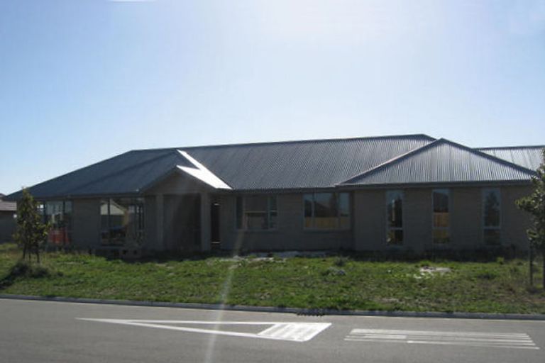 Photo of property in 24 Overbury Crescent, Rolleston, 7614