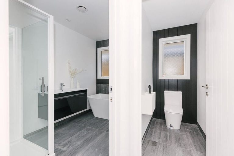 Photo of property in 42 Freedom Drive, Kelvin Grove, Palmerston North, 4414