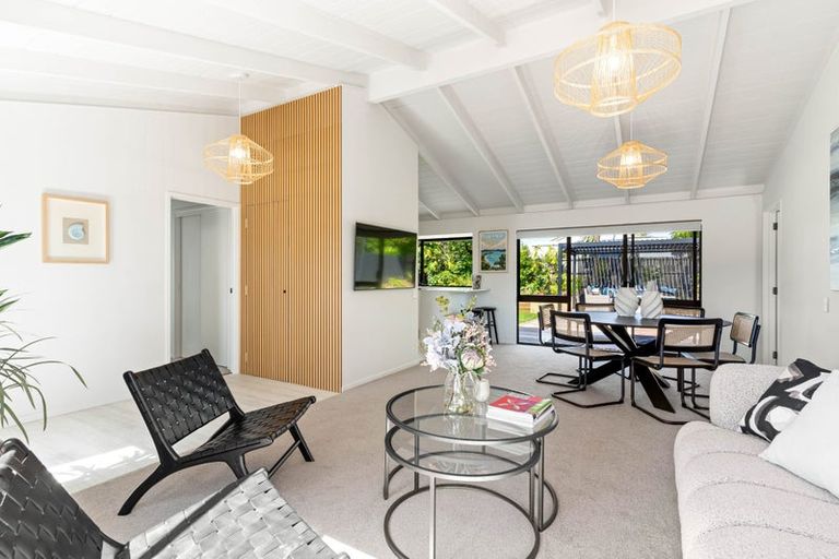 Photo of property in 161 Vista Paku, Pauanui, Hikuai, 3579