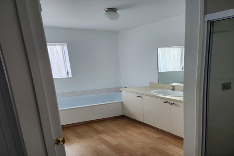 Photo of property in 77 Mackworth Street, Woolston, Christchurch, 8062