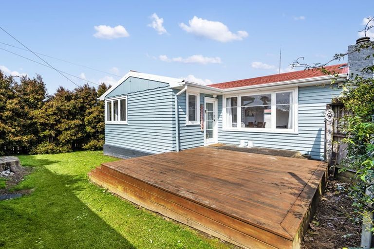 Photo of property in 628 Te Atatu Road, Te Atatu Peninsula, Auckland, 0610