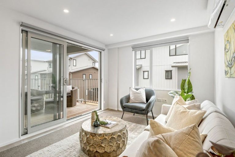 Photo of property in 106/28b Eileen Newey Place, Henderson, Auckland, 0612