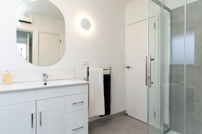 Photo of property in 144 Wairakei Road, Bryndwr, Christchurch, 8053