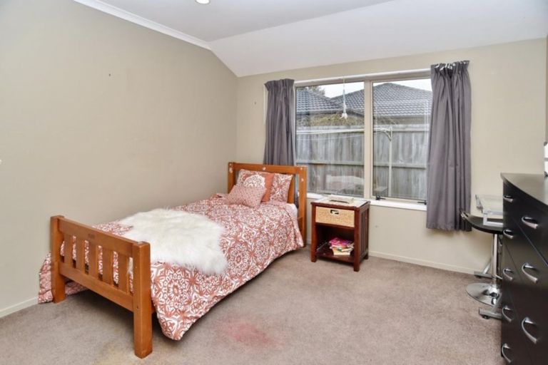 Photo of property in 37 Rubicon Place, Hei Hei, Christchurch, 8042