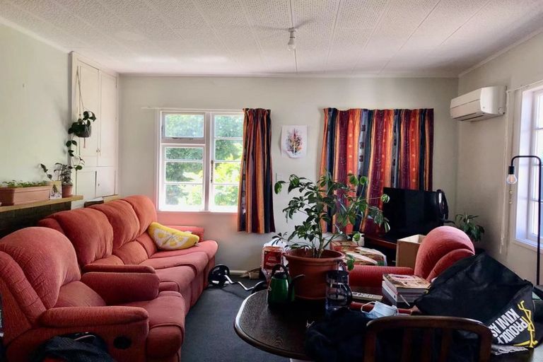 Photo of property in 106 Rattray Street, Riccarton, Christchurch, 8041