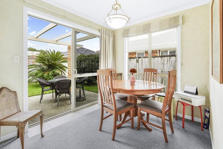 Photo of property in 24 Sovereign Isle Lane, Rototuna, Hamilton, 3210