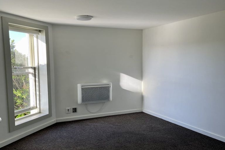 Photo of property in 203 Melbourne Road, Island Bay, Wellington, 6023