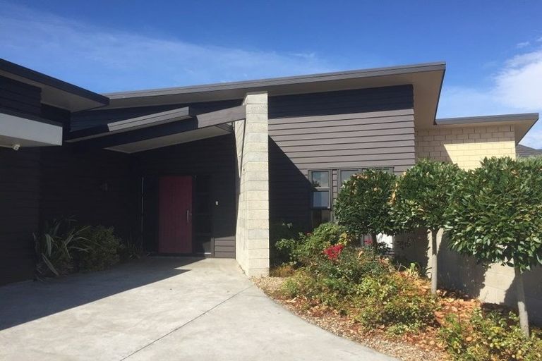 Photo of property in 62 Palliser Drive, Huntington, Hamilton, 3210