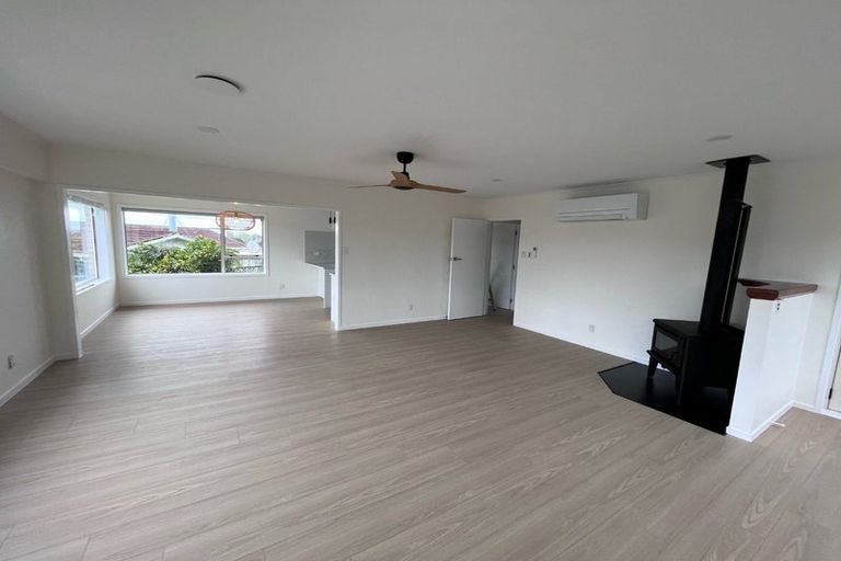 Photo of property in 11 Snowden Place, Opaheke, Papakura, 2113