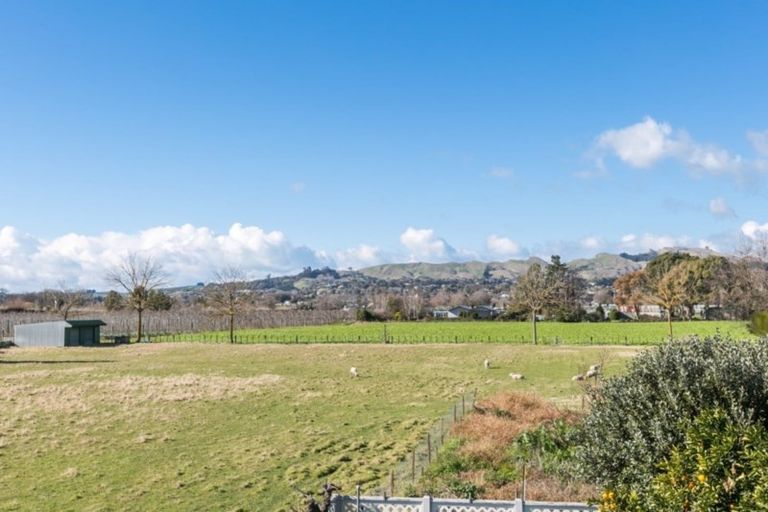 Photo of property in 417 Saint Georges Road, Havelock North, 4130