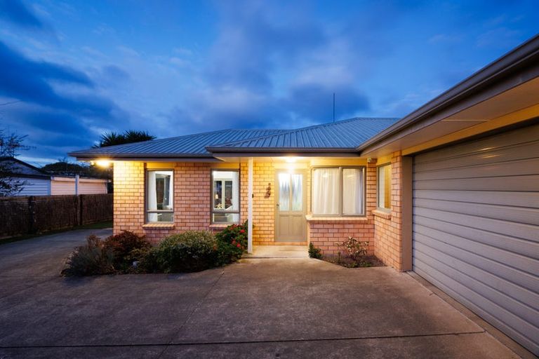 Photo of property in 32 Mcgregor Street, Milson, Palmerston North, 4414