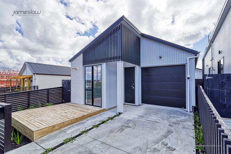 Photo of property in 20 Papai Lane, Massey, 0614