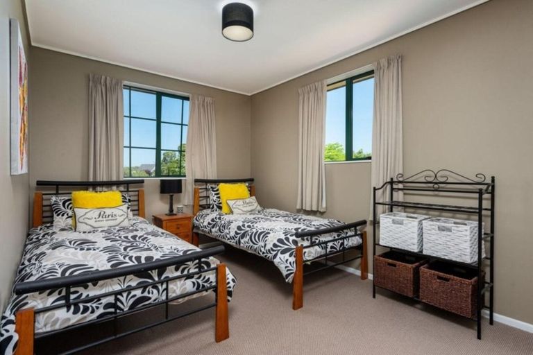 Photo of property in 1 Saunders Place, Te Puke, 3119