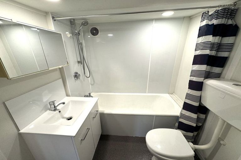 Photo of property in 11 Ossian Street, Milton, 9220