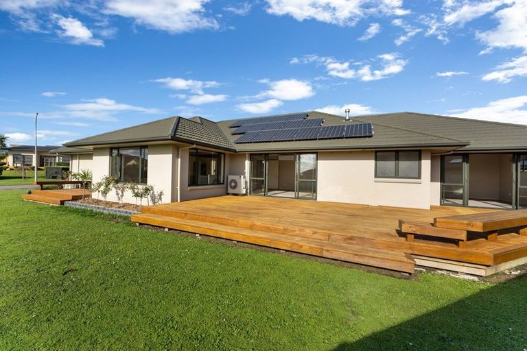 Photo of property in 2 Varsity Heights, Fitzherbert, Palmerston North, 4410