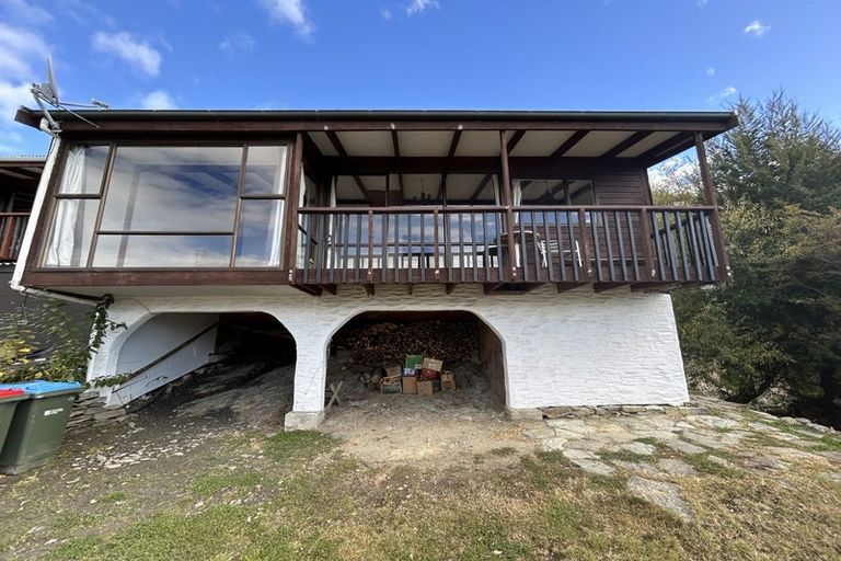 Photo of property in 15a Sunrise Lane, Queenstown, 9300