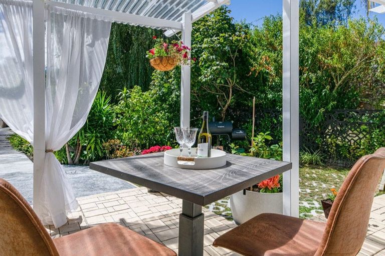 Photo of property in 6/19 Gardner Avenue, New Lynn, Auckland, 0600