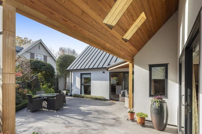 Photo of property in 44a Kotare Street, Fendalton, Christchurch, 8041