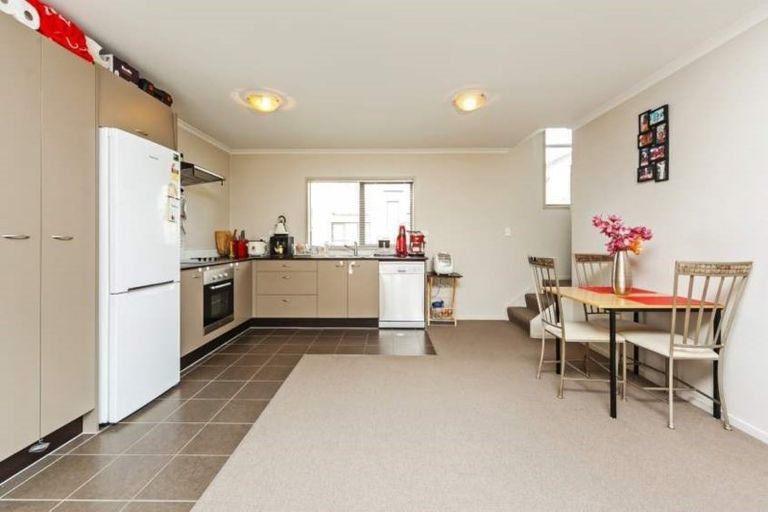 Photo of property in St Claire Village, 9/172 Mcleod Road, Te Atatu South, Auckland, 0610