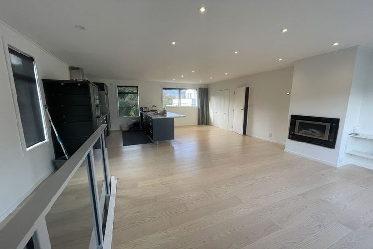 Photo of property in 1/69 Simla Crescent, Khandallah, Wellington, 6035