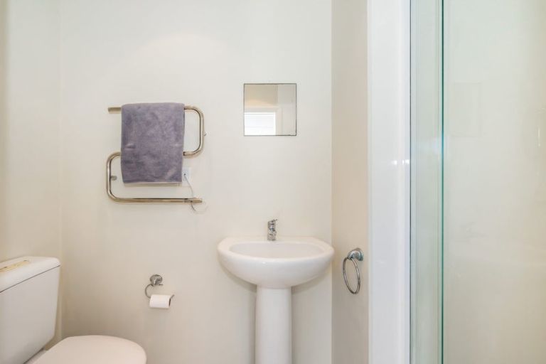 Photo of property in 3 Wairere Grove, Paraparaumu, 5032