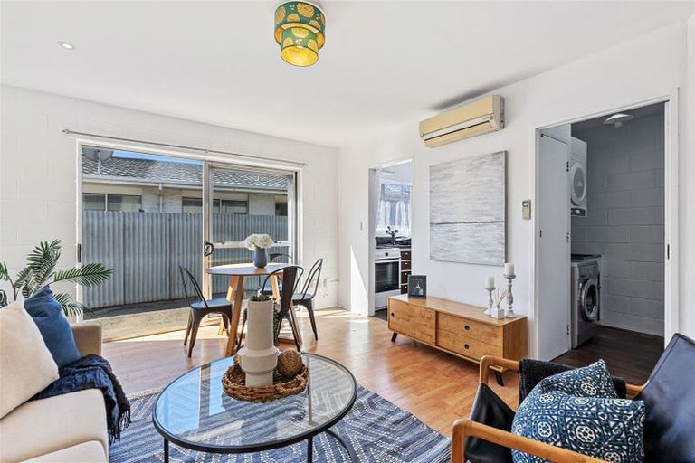 Photo of property in 2/40 Longfellow Street, Sydenham, Christchurch, 8023