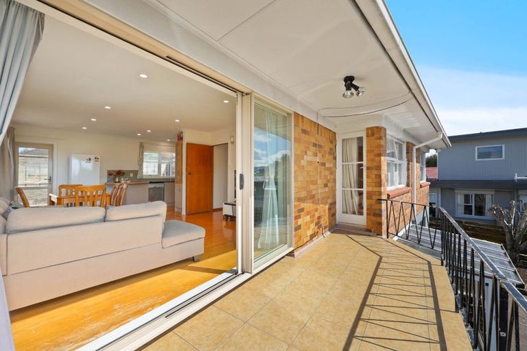 Photo of property in 77 Macleans Road, Bucklands Beach, Auckland, 2014
