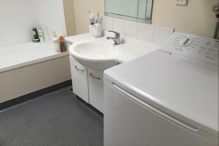 Photo of property in Luxford Villas, 316/72u Herald Street, Berhampore, Wellington, 6023