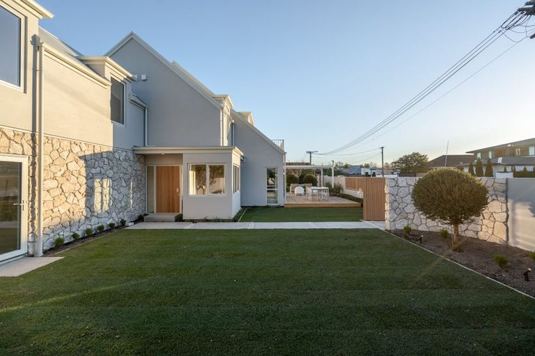 Photo of property in 76 Wai-iti Terrace, Bryndwr, Christchurch, 8052