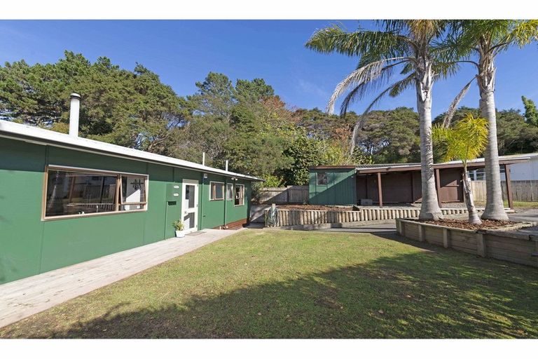 Photo of property in 31 Hartley Terrace, Massey, Auckland, 0614