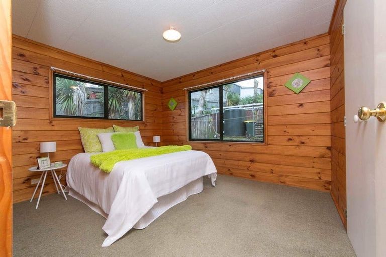 Photo of property in 403b Don Buck Road, Massey, Auckland, 0614