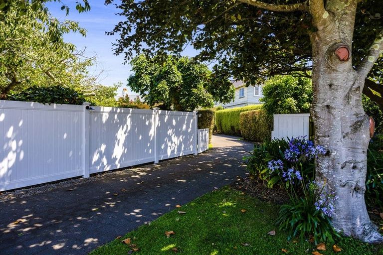 Photo of property in 187 South Road, Hawera, 4610