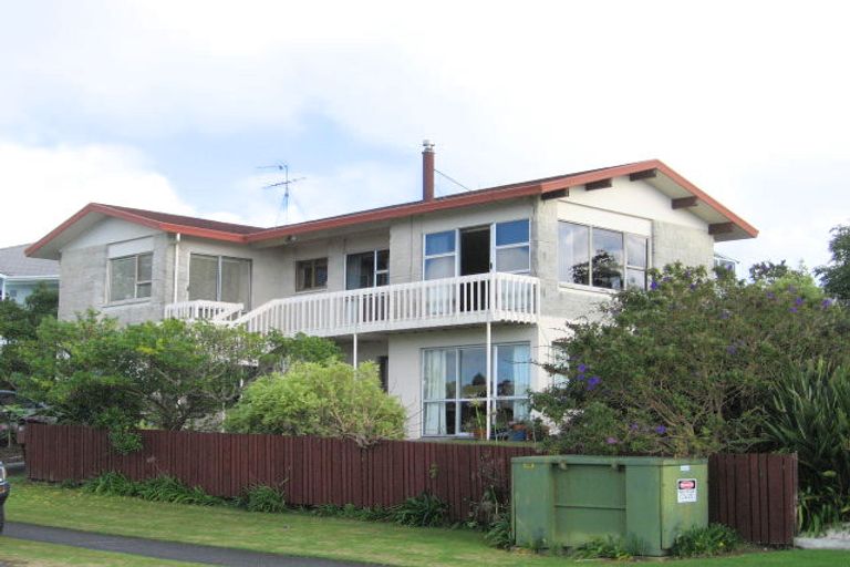 Photo of property in 23 Rushden Terrace, Red Beach, 0932