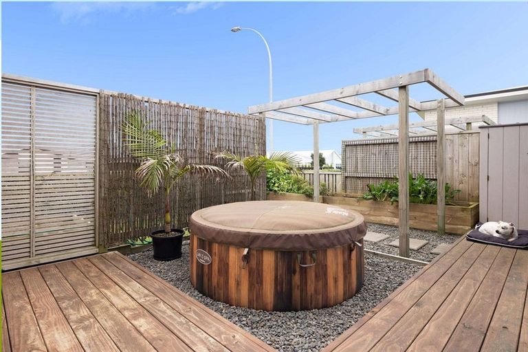 Photo of property in 20 Toi Place, Papamoa, 3118