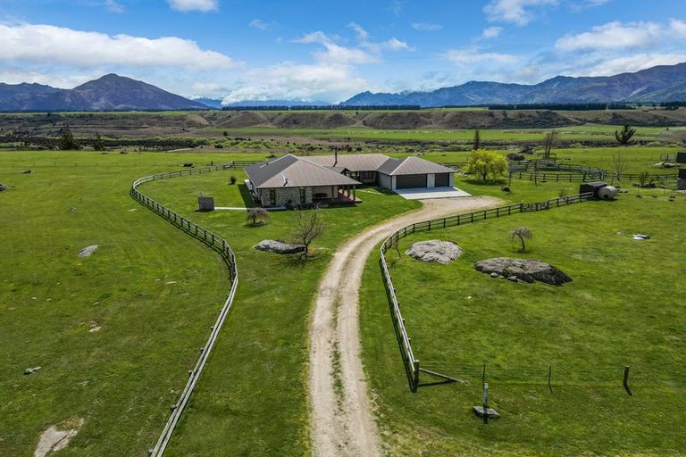 Photo of property in 182 Stevenson Road, Wanaka, 9382