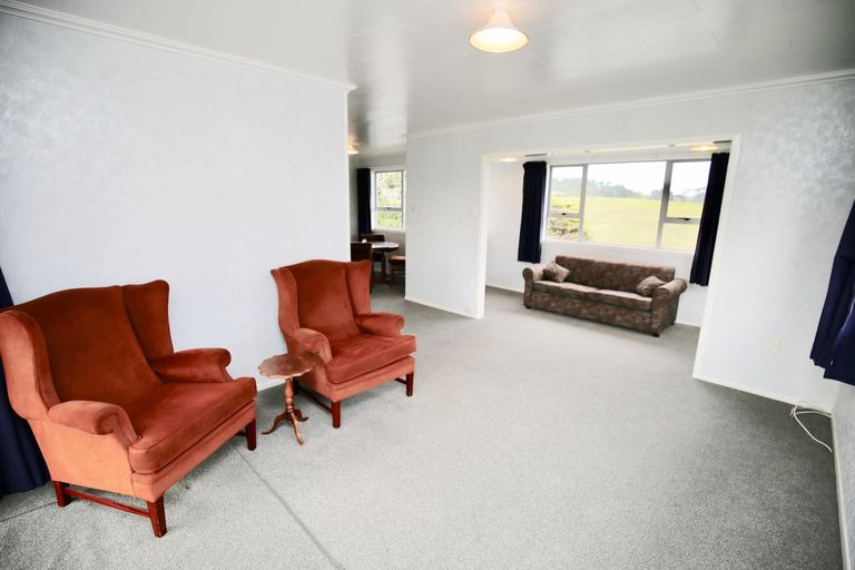 Photo of property in 4 Lorenzen Bay Road, Raglan, 3225