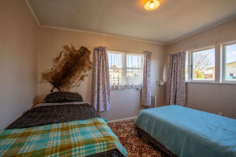 Photo of property in 50 Pitt Street, Raetihi, 4632