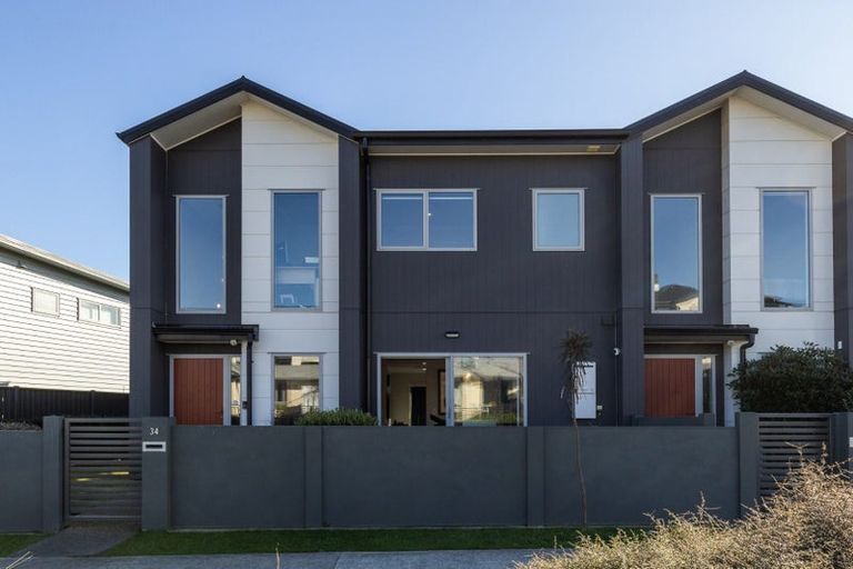 Photo of property in 34 Bluff Road, Kenepuru, Porirua, 5022