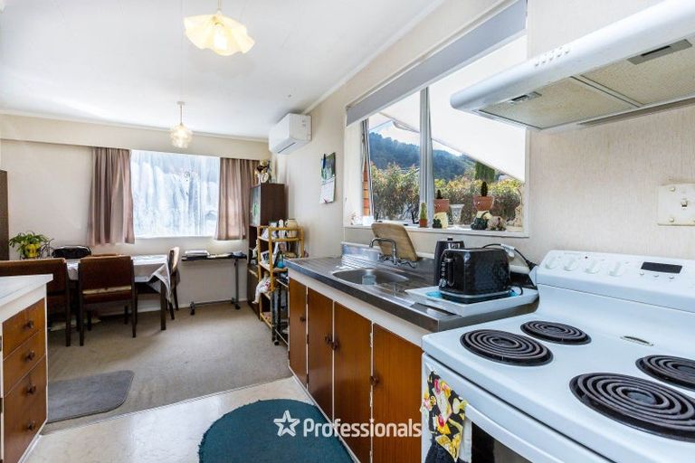 Photo of property in 2/9 Denver Grove, Totara Park, Upper Hutt, 5018
