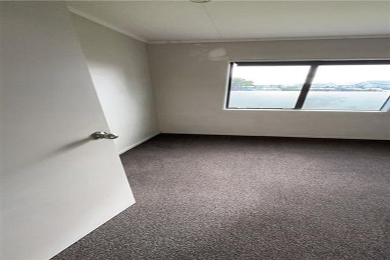 Photo of property in 30 Ngata Street, Palmerston North, 4410