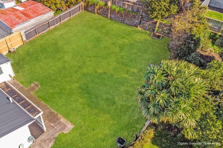 Photo of property in 16a Alberta Road, Glen Avon, New Plymouth, 4312