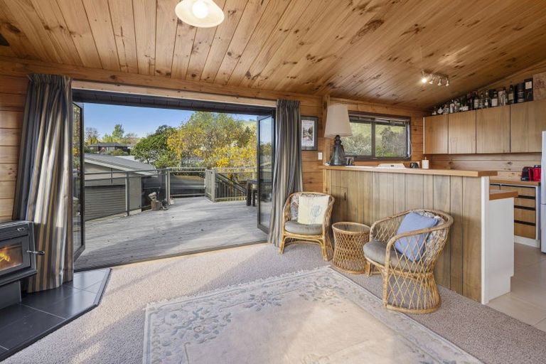 Photo of property in 8 Keitha Place, Kinloch, Taupo, 3377