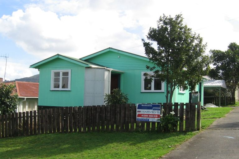 Photo of property in 12 Lewis Street, Te Kamo, Whangarei, 0112