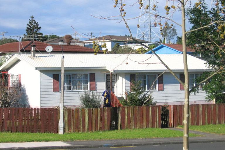 Photo of property in 109 Keegan Drive, Massey, Auckland, 0614