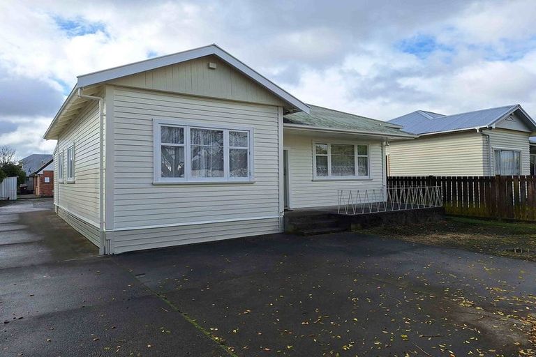 Photo of property in 21 Worcester Street, West End, Palmerston North, 4410