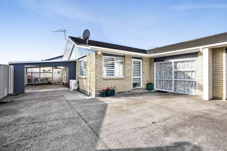 Photo of property in 24b Surrey Street, Hawera, 4610